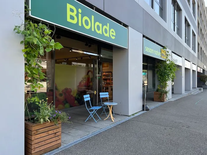 Eingang des Biolade Sesam Natura